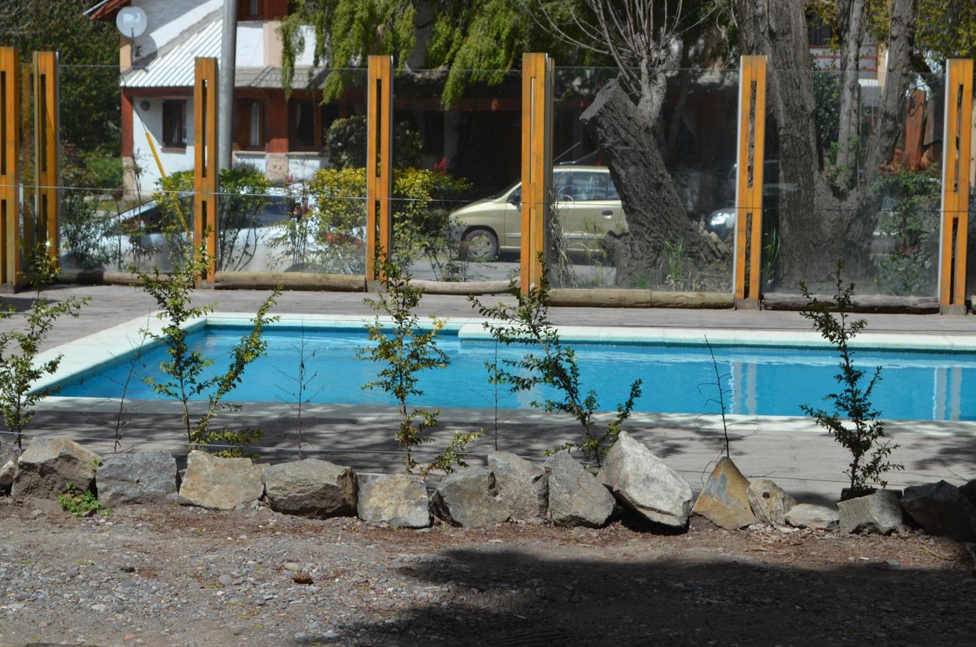 Apart Hotel Robles del Sur San Martín de los Andes Exterior foto