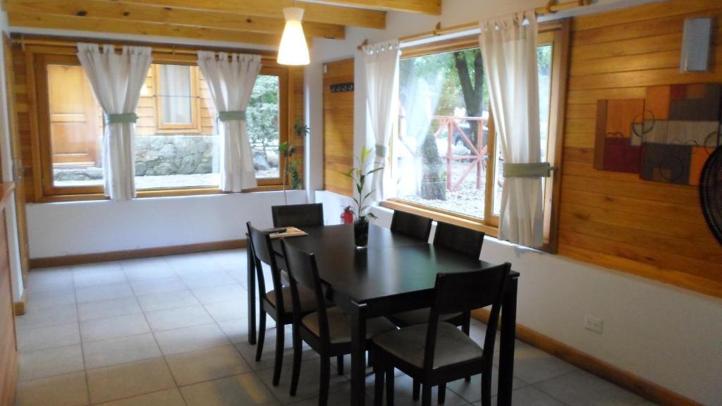 Apart Hotel Robles del Sur San Martín de los Andes Habitación foto