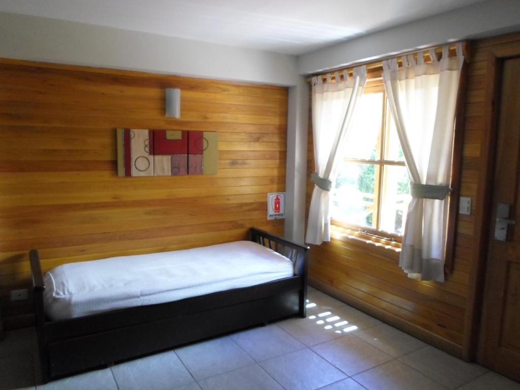 Apart Hotel Robles del Sur San Martín de los Andes Habitación foto